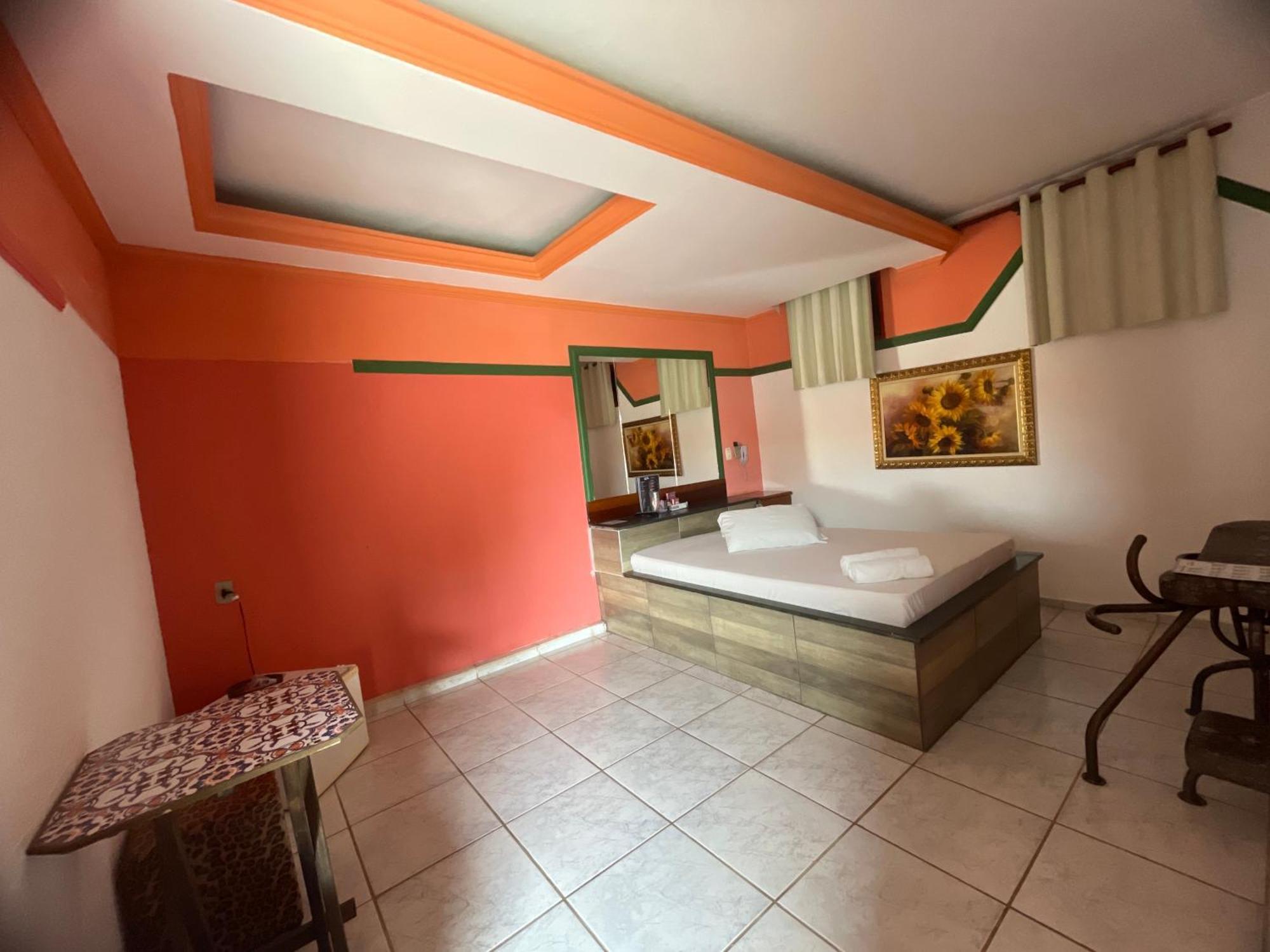 Lux Motel โอลัมบรา ภายนอก รูปภาพ